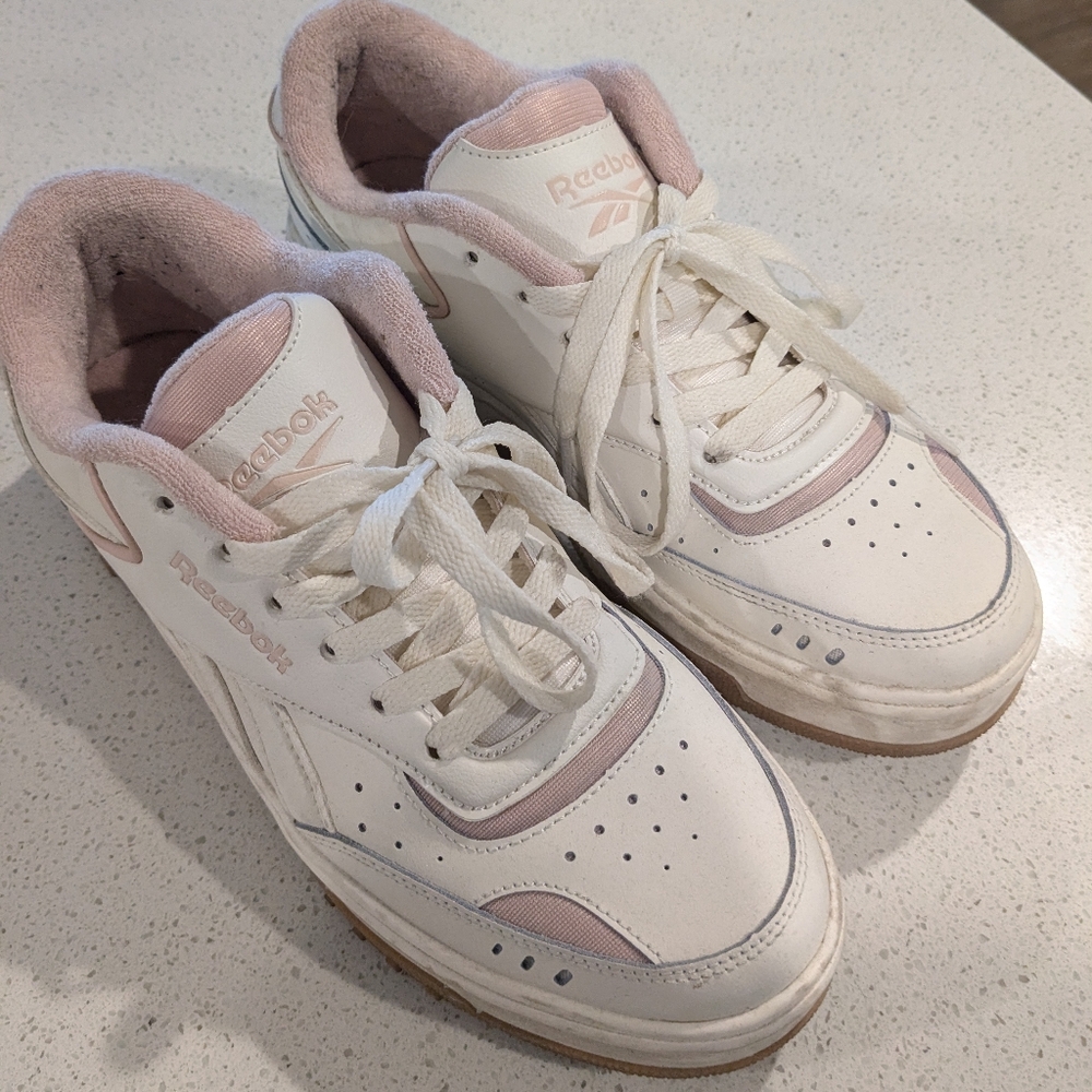 Reebok Tennis Shoes